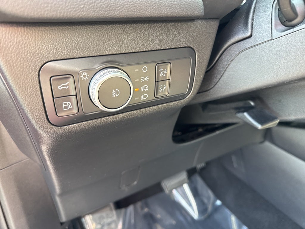 2022 Ford Escape Titanium Hybrid