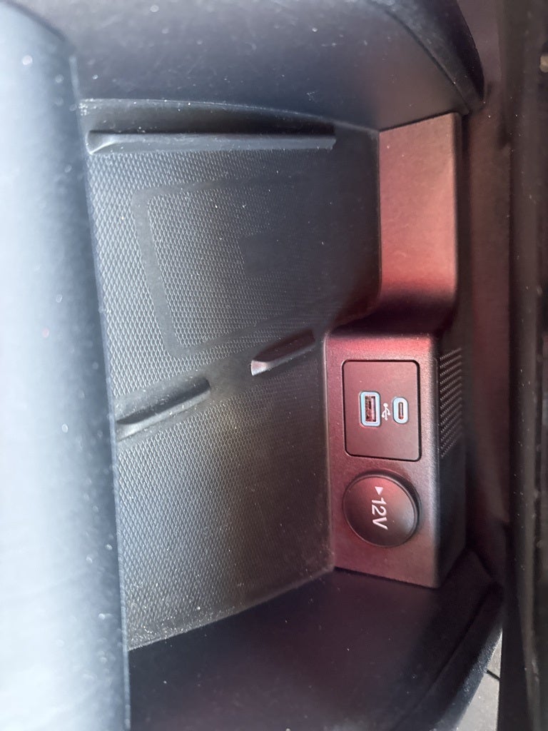 2022 Ford Escape Titanium Hybrid