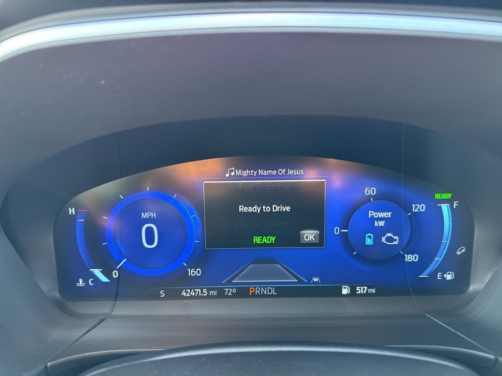 2022 Ford Escape Titanium Hybrid