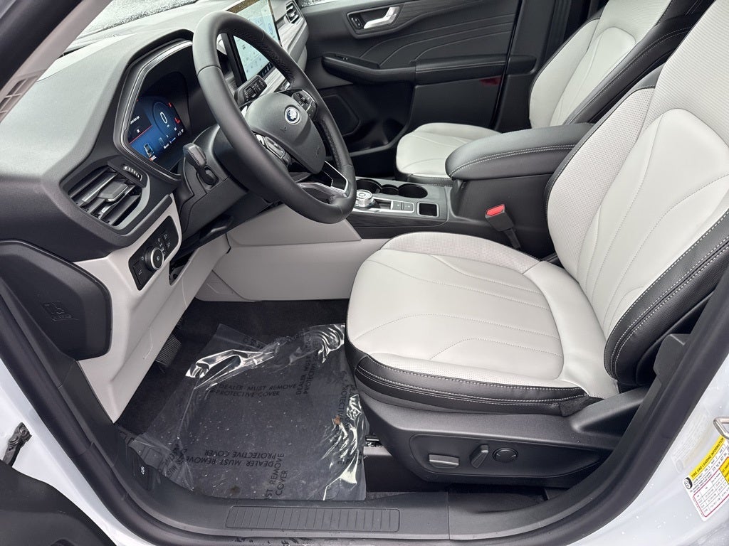 2026 Ford Escape Platinum