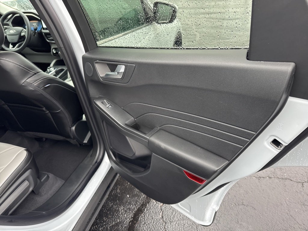 2026 Ford Escape Platinum