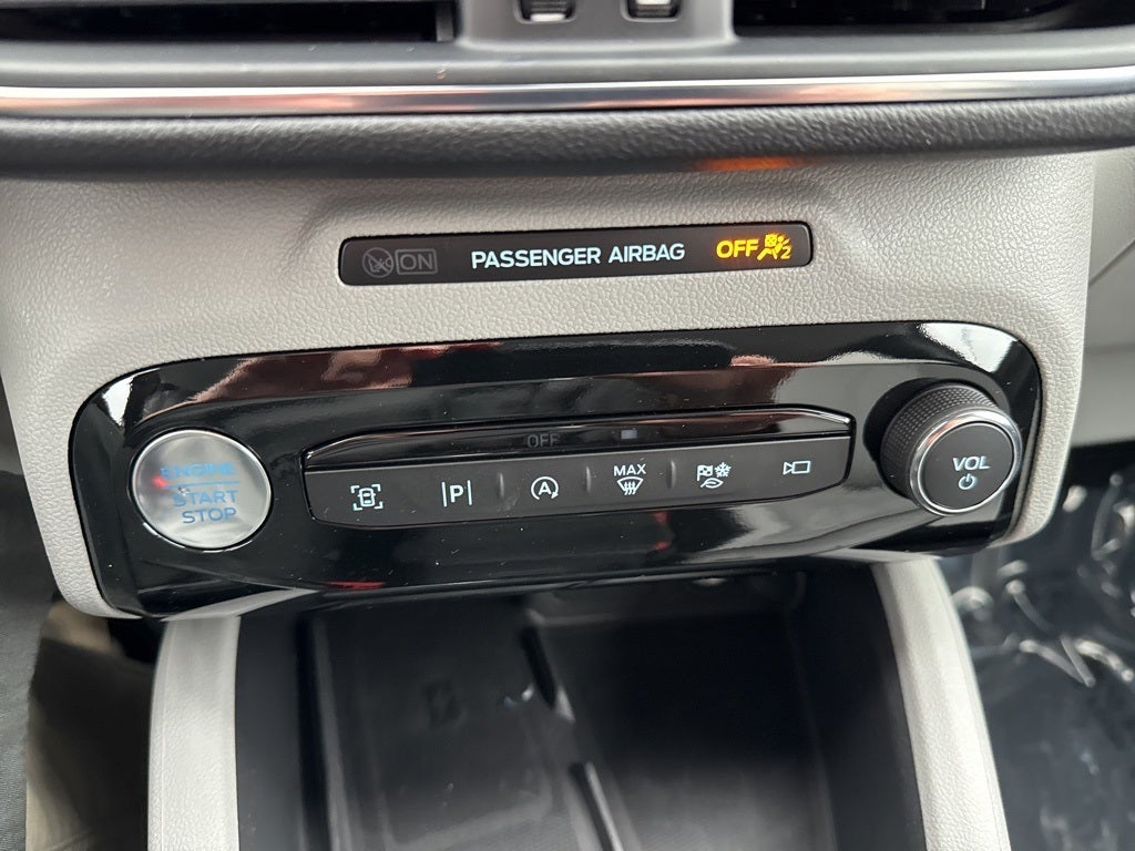 2026 Ford Escape Platinum