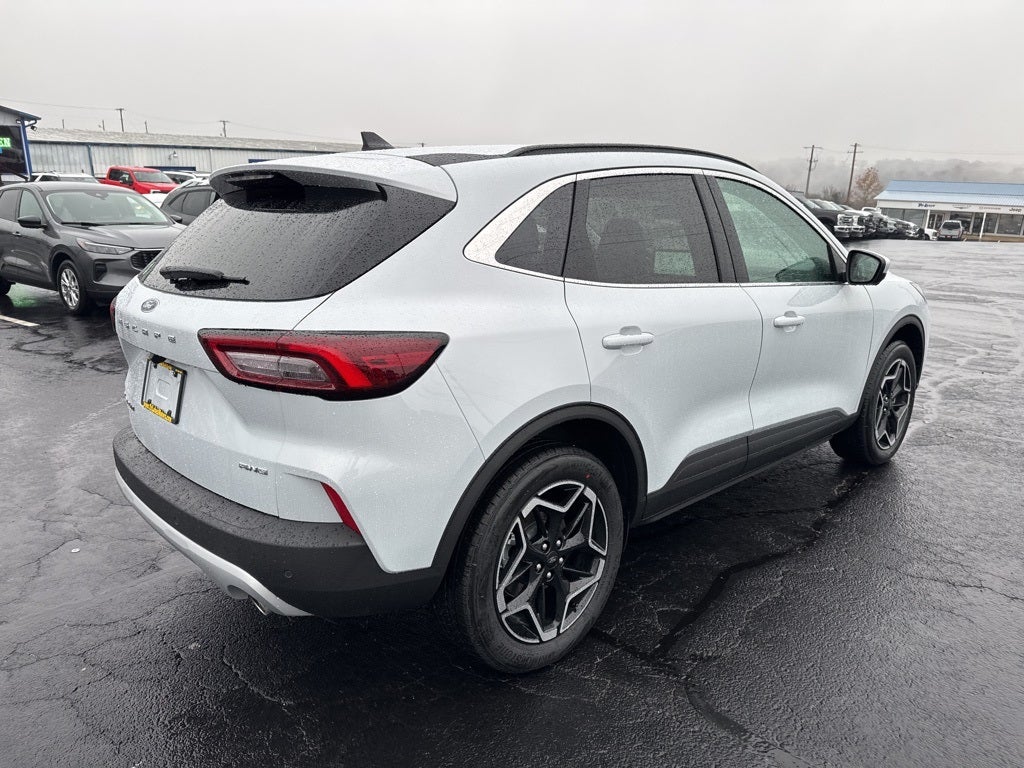 2026 Ford Escape Platinum