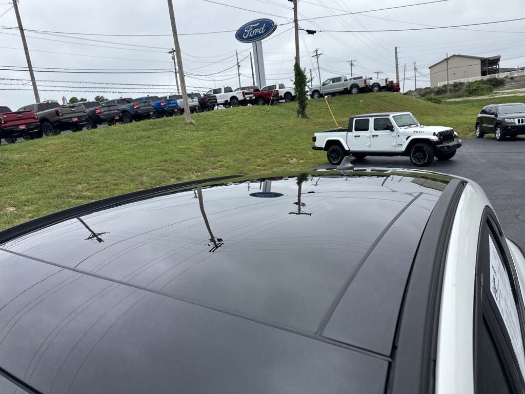 2025 Ford Escape ST-Line Elite