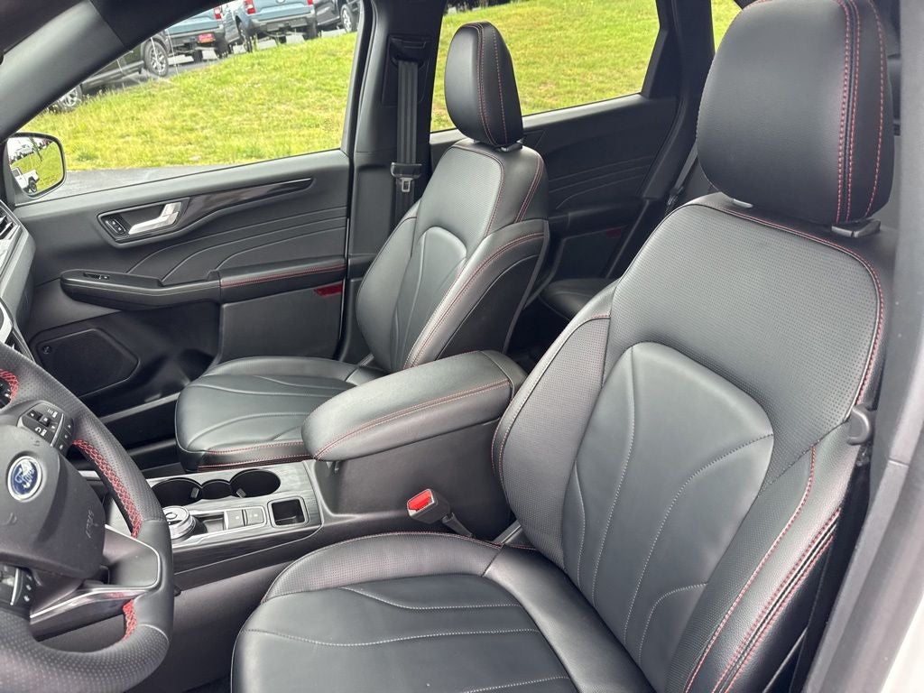 2025 Ford Escape ST-Line Elite