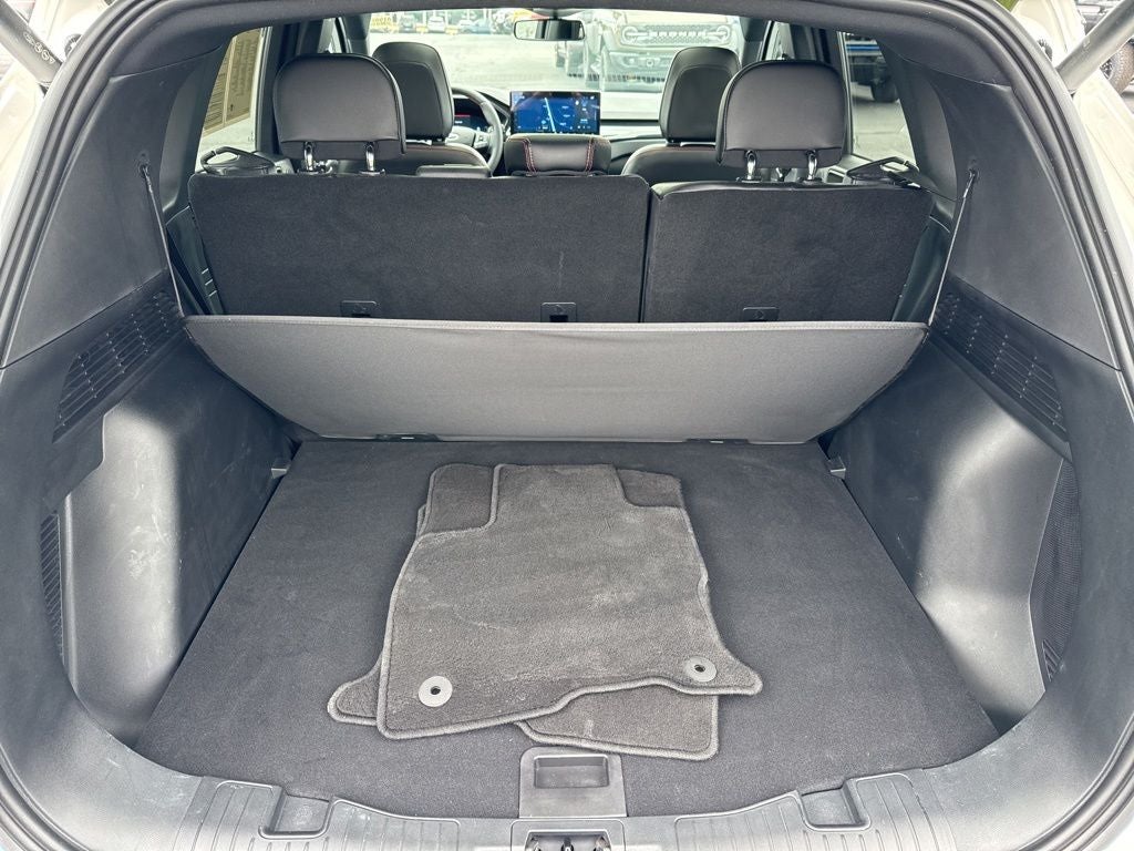 2025 Ford Escape ST-Line Elite