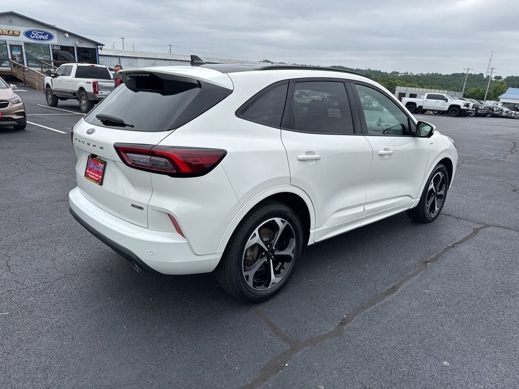 2025 Ford Escape ST-Line Elite