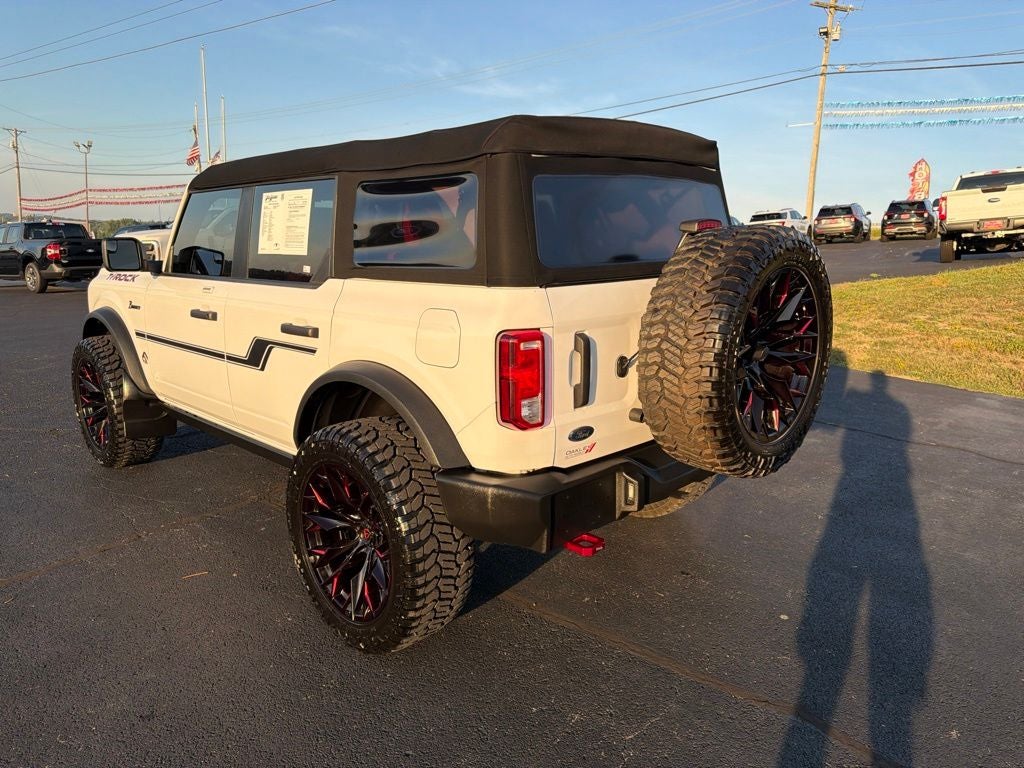 2023 Ford Bronco Base