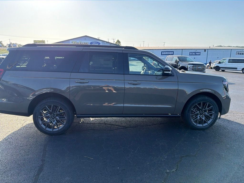 2027 Ford Expedition Max Platinum