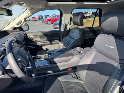 2025 Ford Expedition Platinum