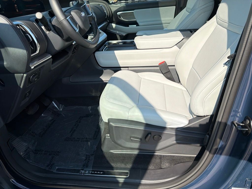 2027 Ford Expedition Platinum