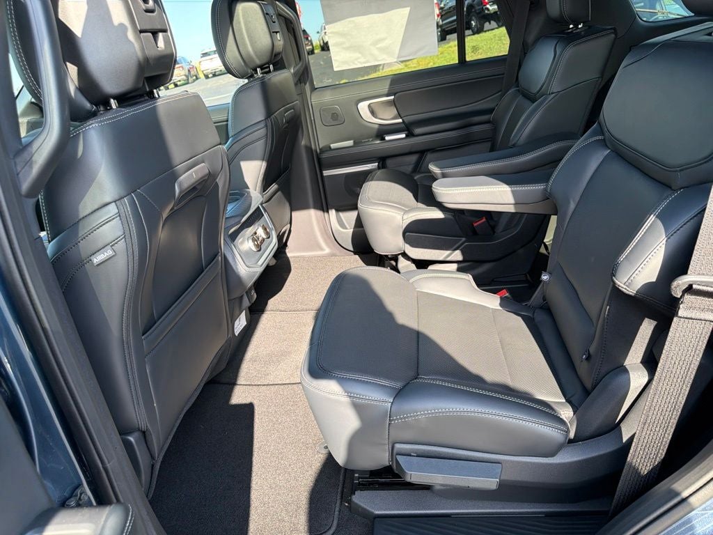 2027 Ford Expedition Platinum New