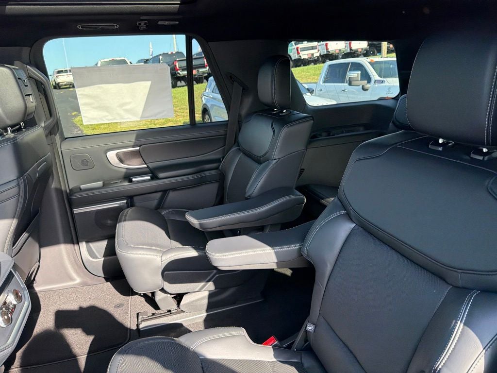 2027 Ford Expedition Platinum New