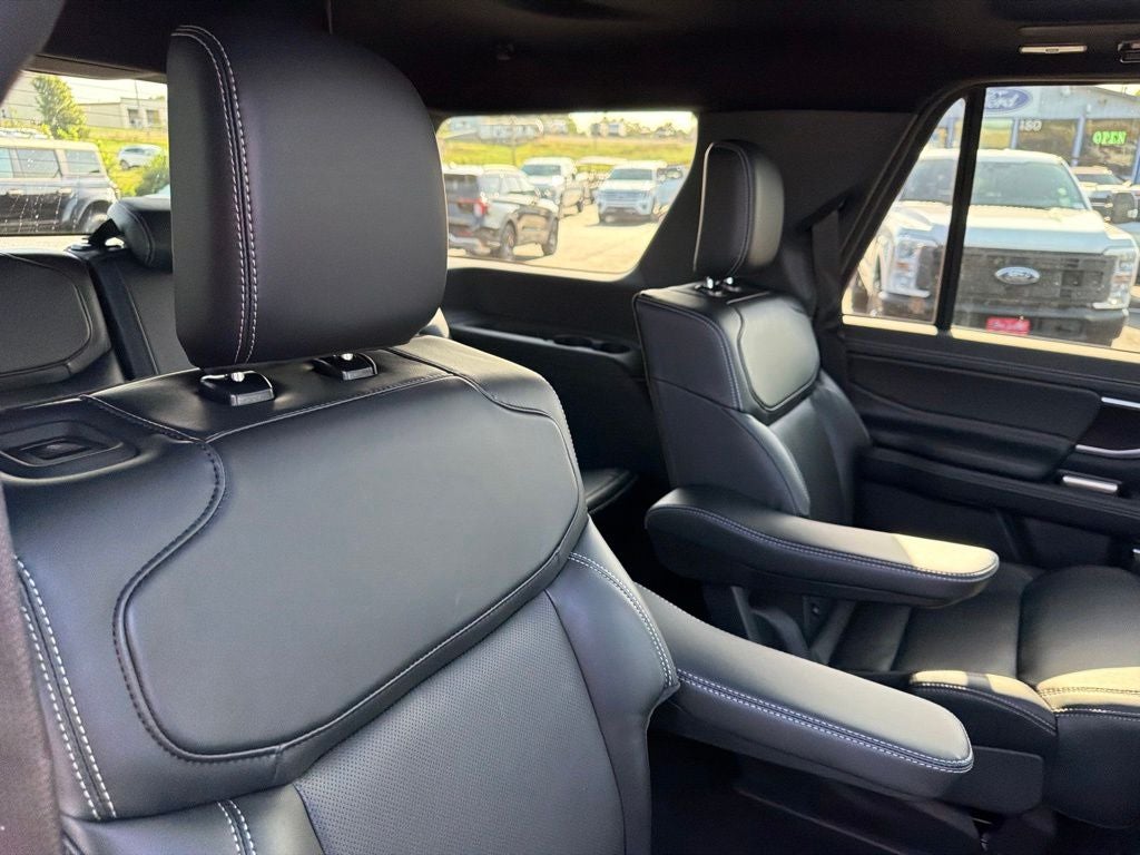 2027 Ford Expedition Platinum New
