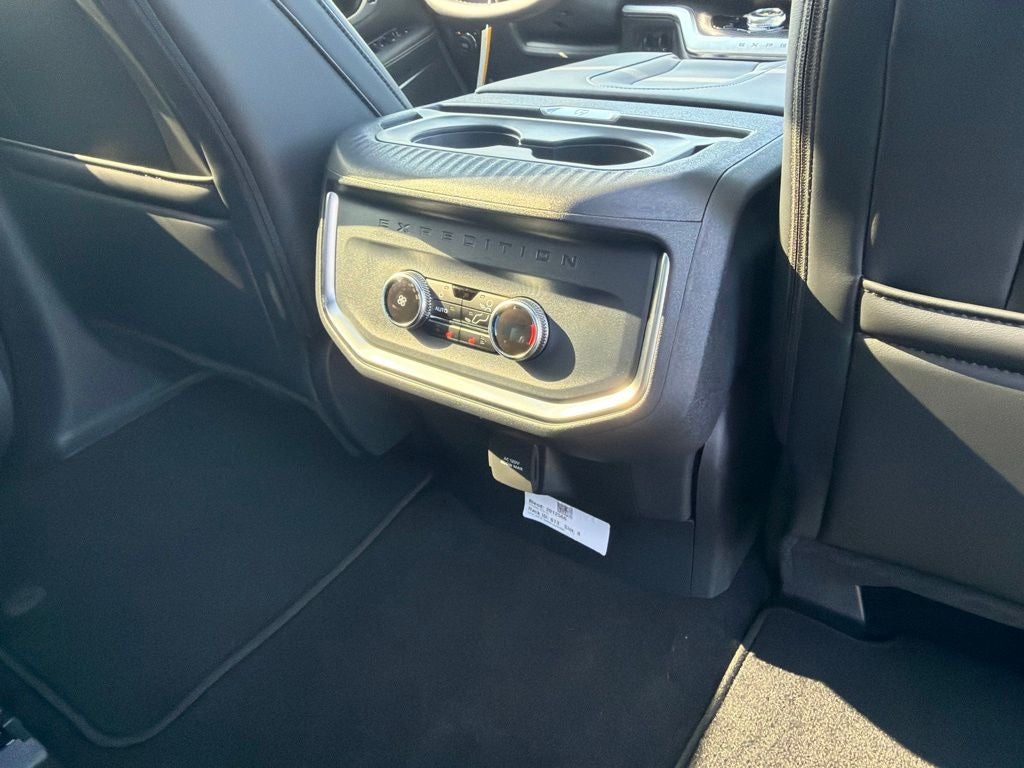 2027 Ford Expedition Platinum New