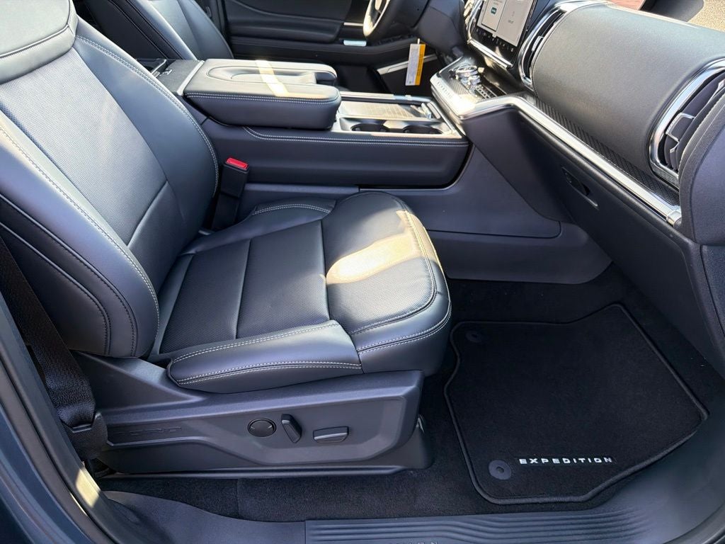 2027 Ford Expedition Platinum New