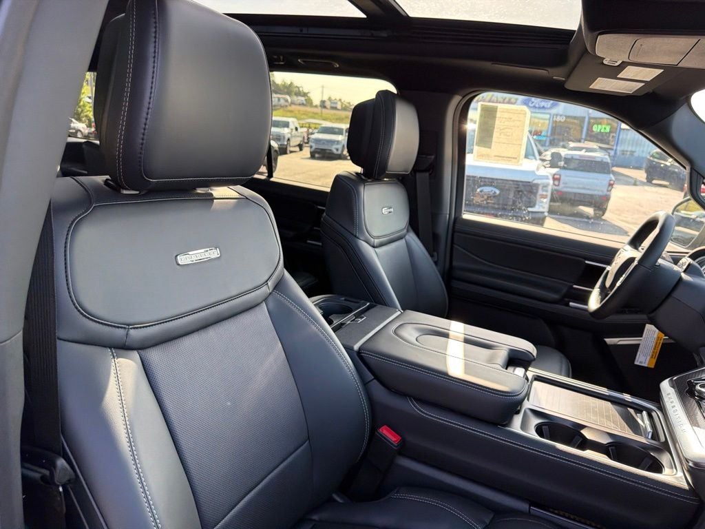 2027 Ford Expedition Platinum New