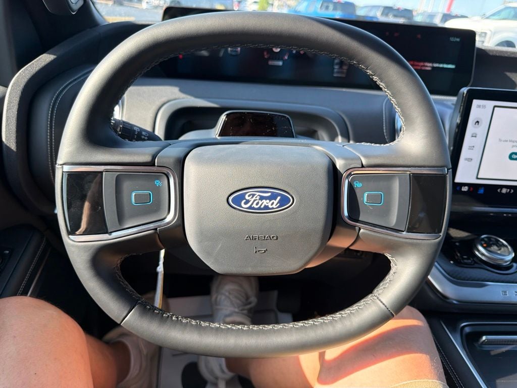 2027 Ford Expedition Platinum New