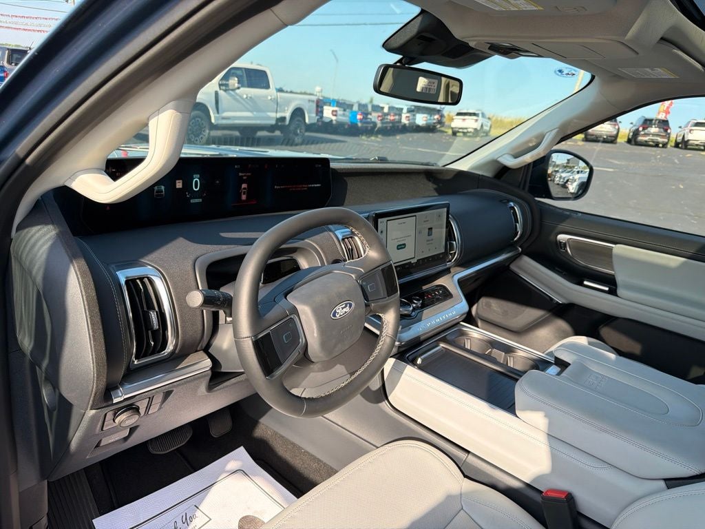 2027 Ford Expedition Platinum