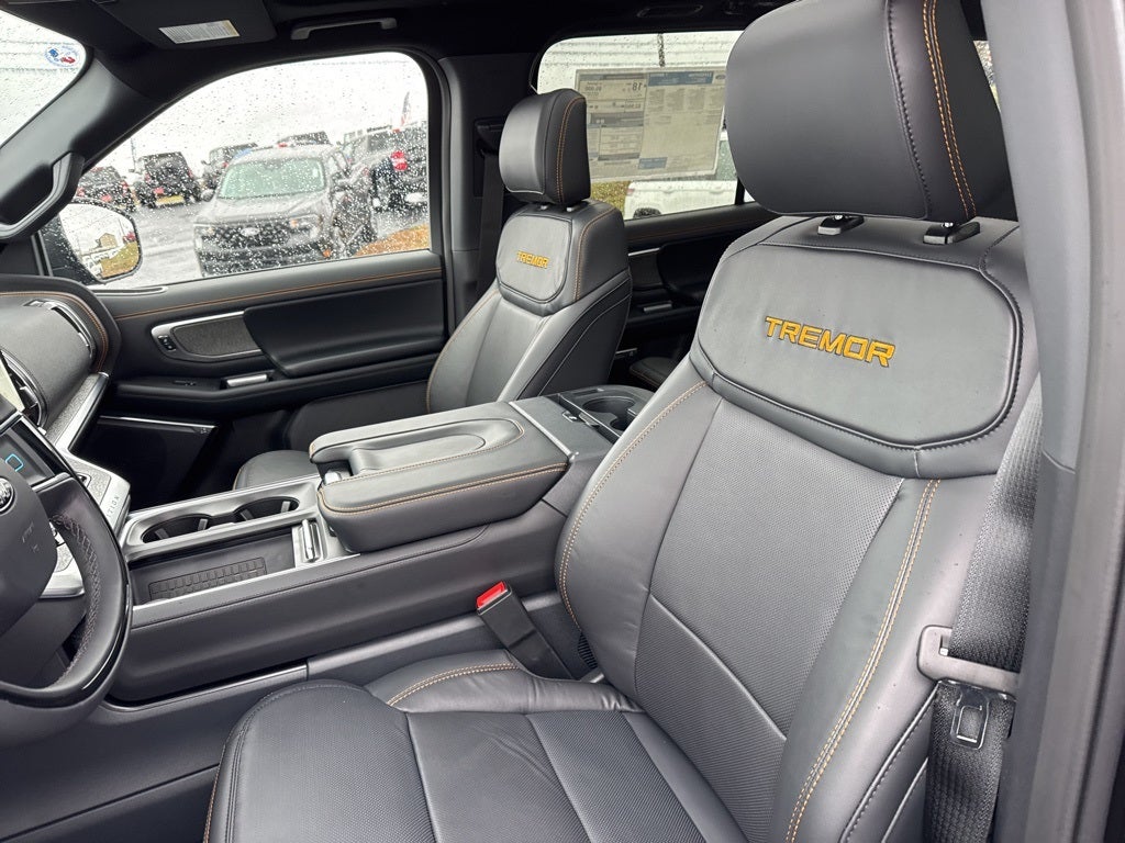 2025 Ford Expedition Tremor