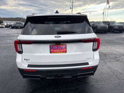 2025 Ford Explorer ST-Line