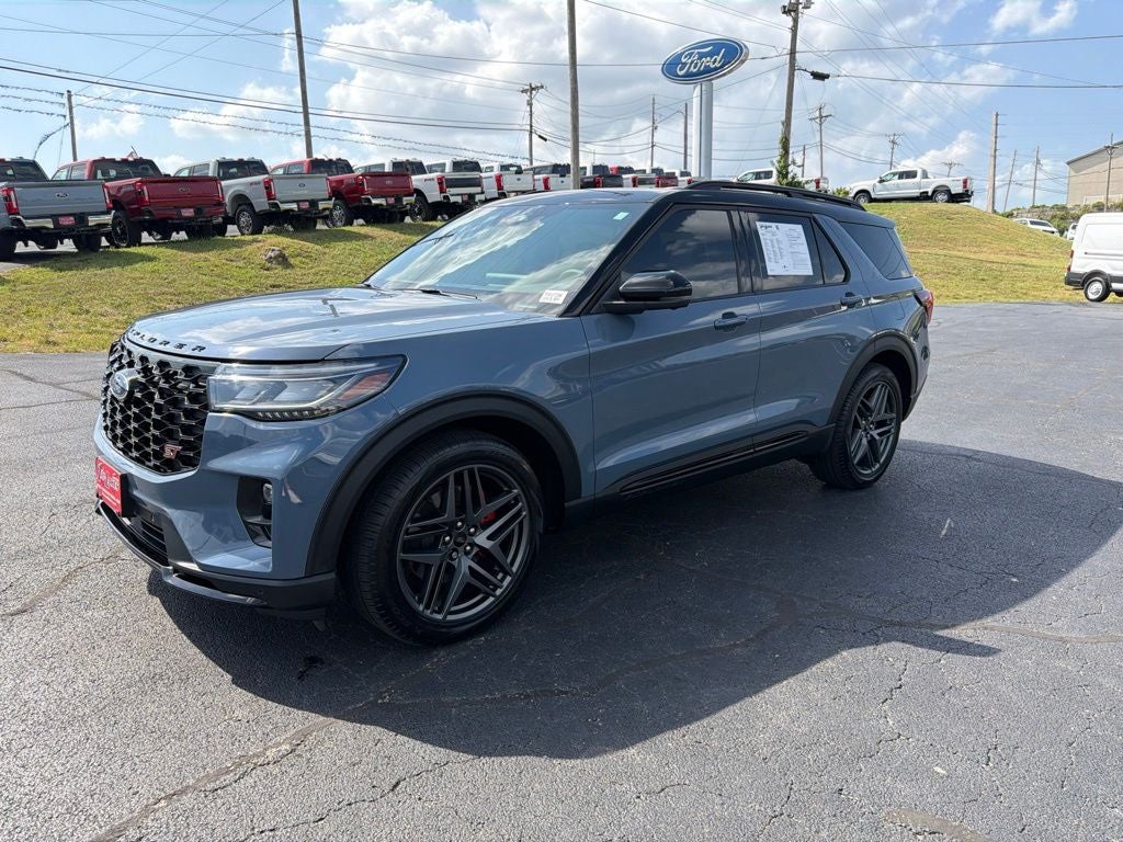 2025 Ford Explorer ST