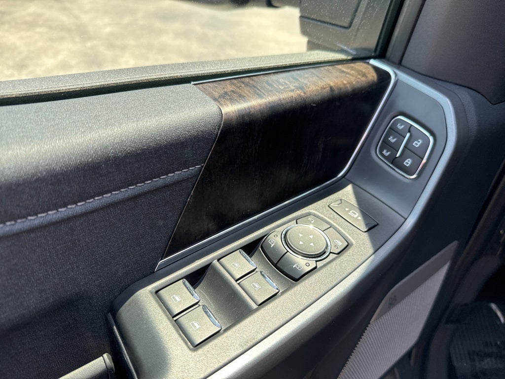 2025 Ford F-250SD Lariat