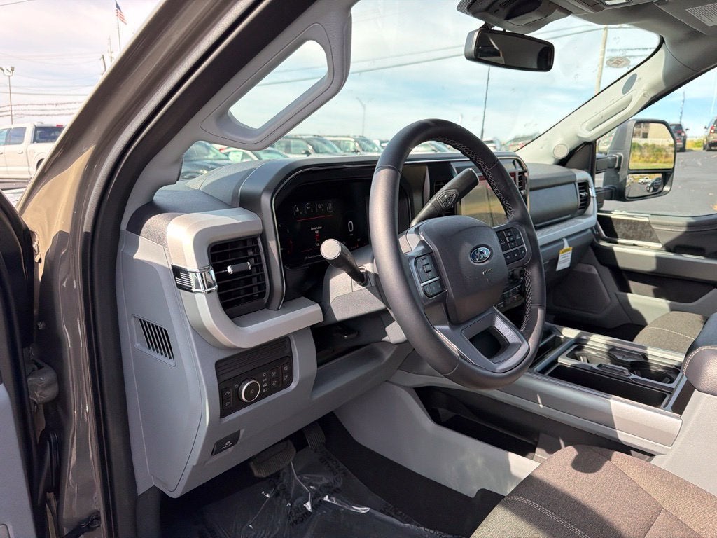 2027 Ford F-250SD XLT