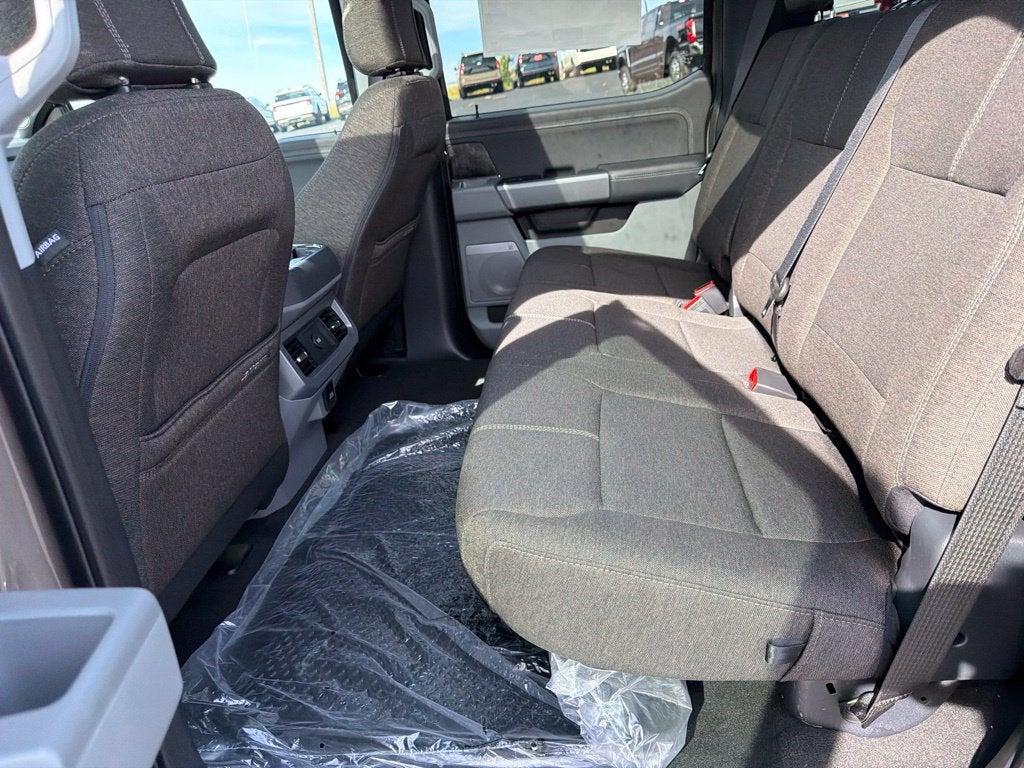 2027 Ford F-250SD XLT