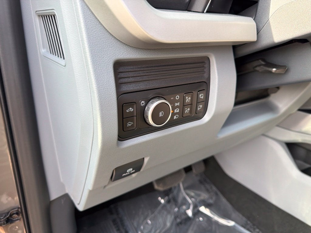 2027 Ford F-250SD XLT