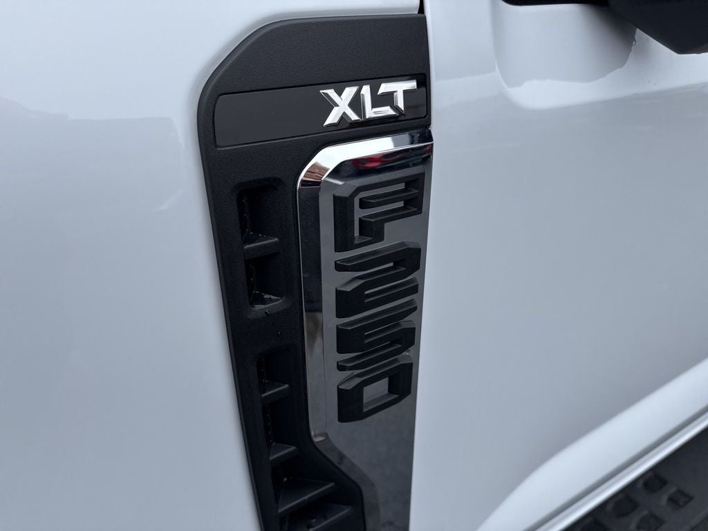 2026 Ford F-250SD XLT