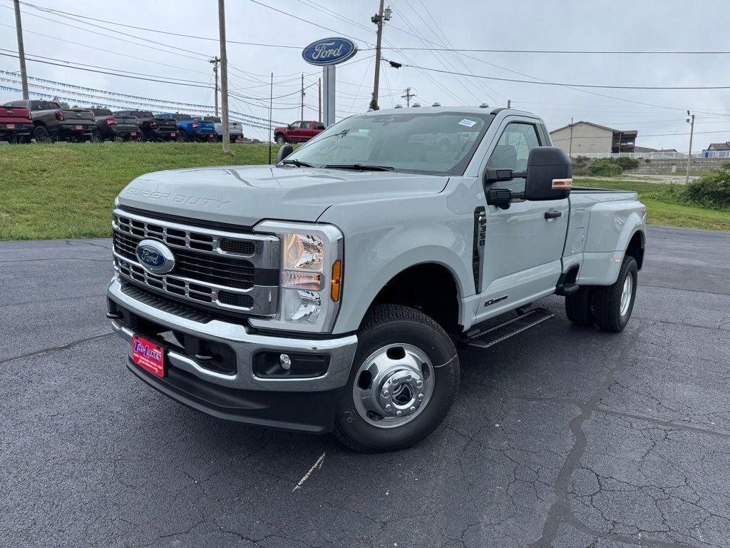 2026 Ford F-350 XLT 4x4 Regular Cab 8' Box DRW's photo