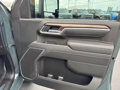 2025 Chevrolet Silverado 2500HD 4WD Crew Cab Standard Bed LT