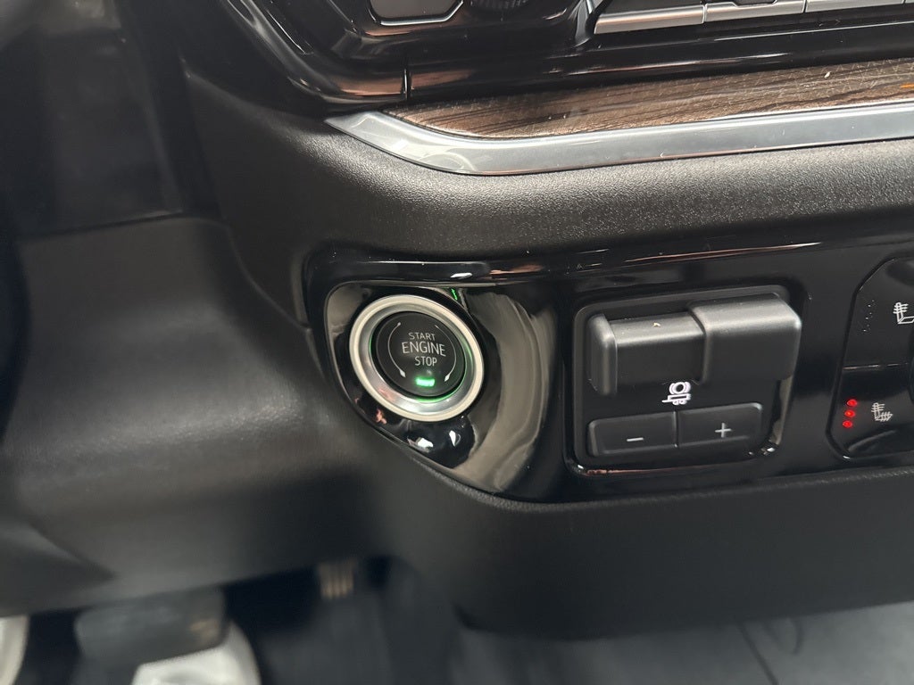 2025 Chevrolet Silverado 2500HD 4WD Crew Cab Standard Bed LT