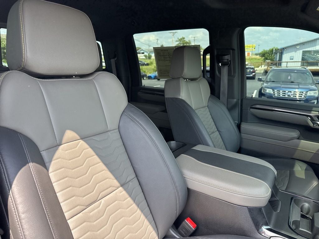 2025 Chevrolet Silverado 2500HD 4WD Crew Cab Standard Bed ZR2