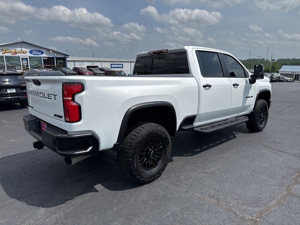 2025 Chevrolet Silverado 2500HD 4WD Crew Cab Standard Bed ZR2