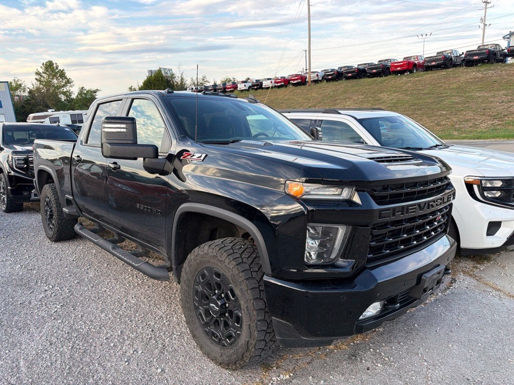 2022 Chevrolet Silverado 3500HD 4WD Crew Cab Standard Bed LT
