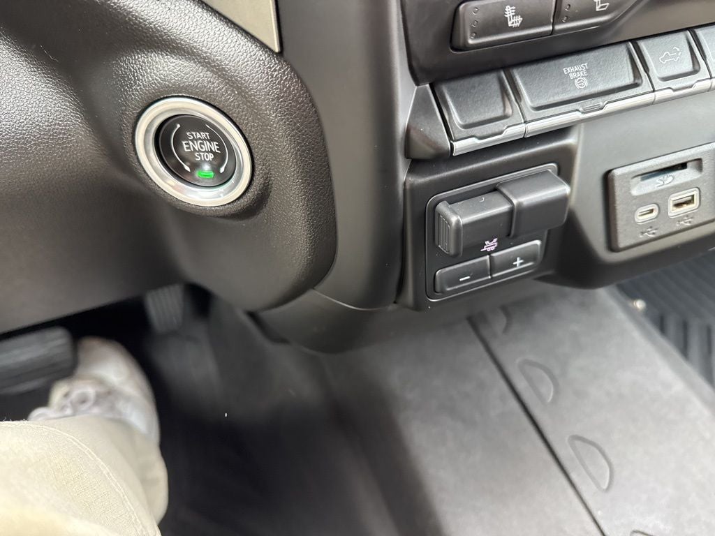 2021 Chevrolet Silverado 3500HD 4WD Crew Cab Standard Bed LTZ