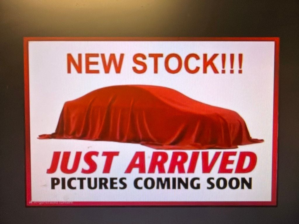 2022 Chevrolet Silverado 1500 4WD Crew Cab Short Bed Custom