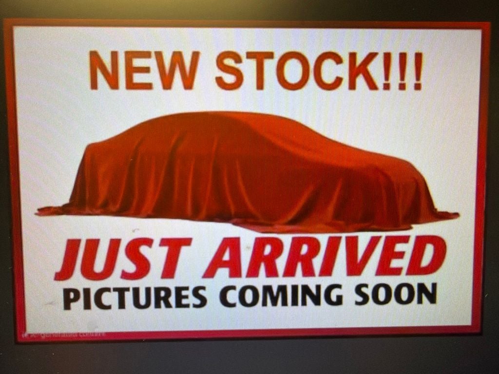 2022 Chevrolet Silverado 1500 4WD Crew Cab Short Bed Custom