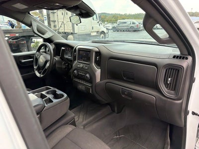 2022 Chevrolet Silverado 1500 4WD Crew Cab Short Bed Custom