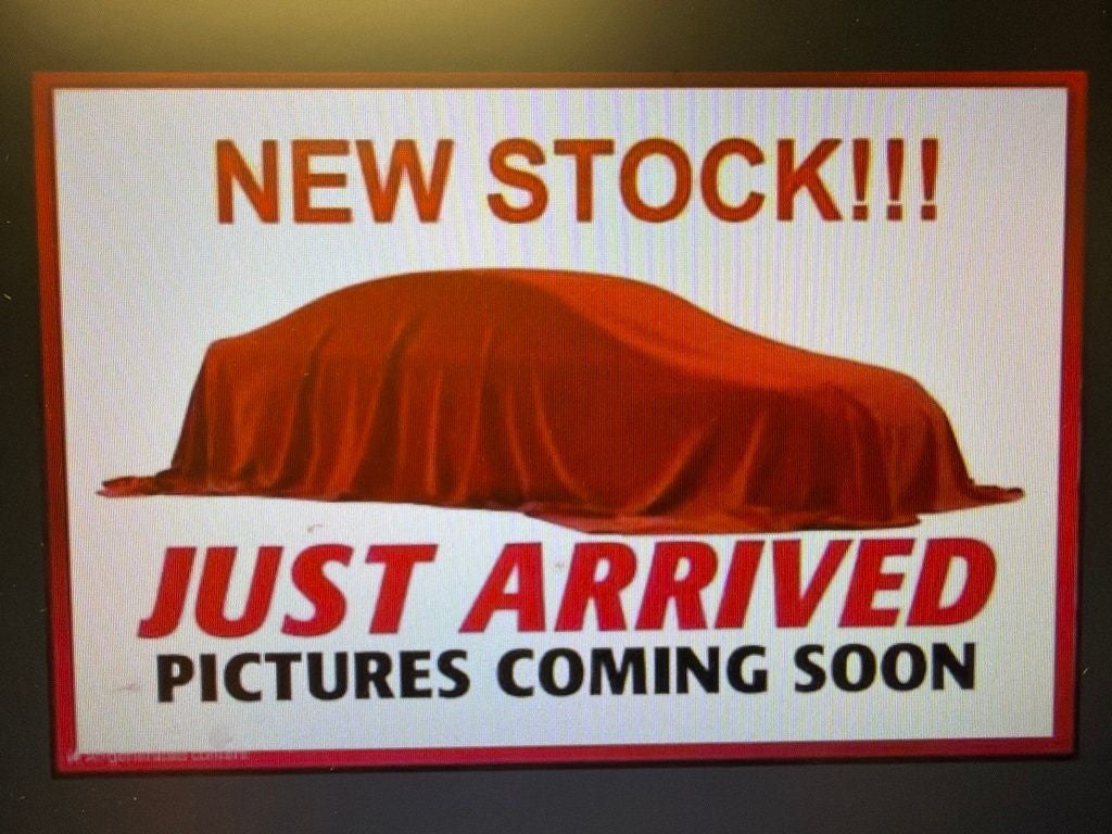 2022 Chevrolet Silverado 1500 4WD Crew Cab Short Bed Custom