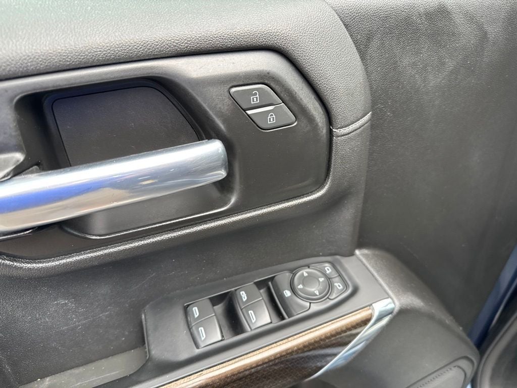 2021 Chevrolet Silverado 1500 4WD Crew Cab Short Bed RST