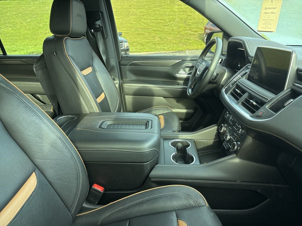2023 GMC Yukon XL 4WD AT4