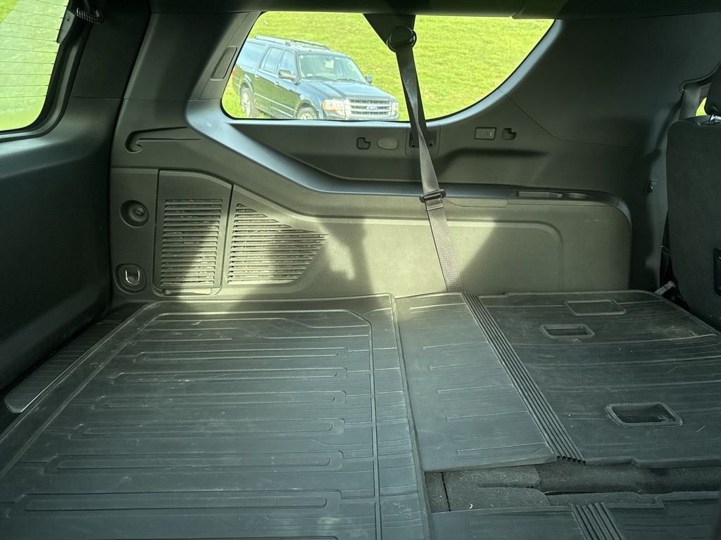2023 GMC Yukon XL 4WD AT4