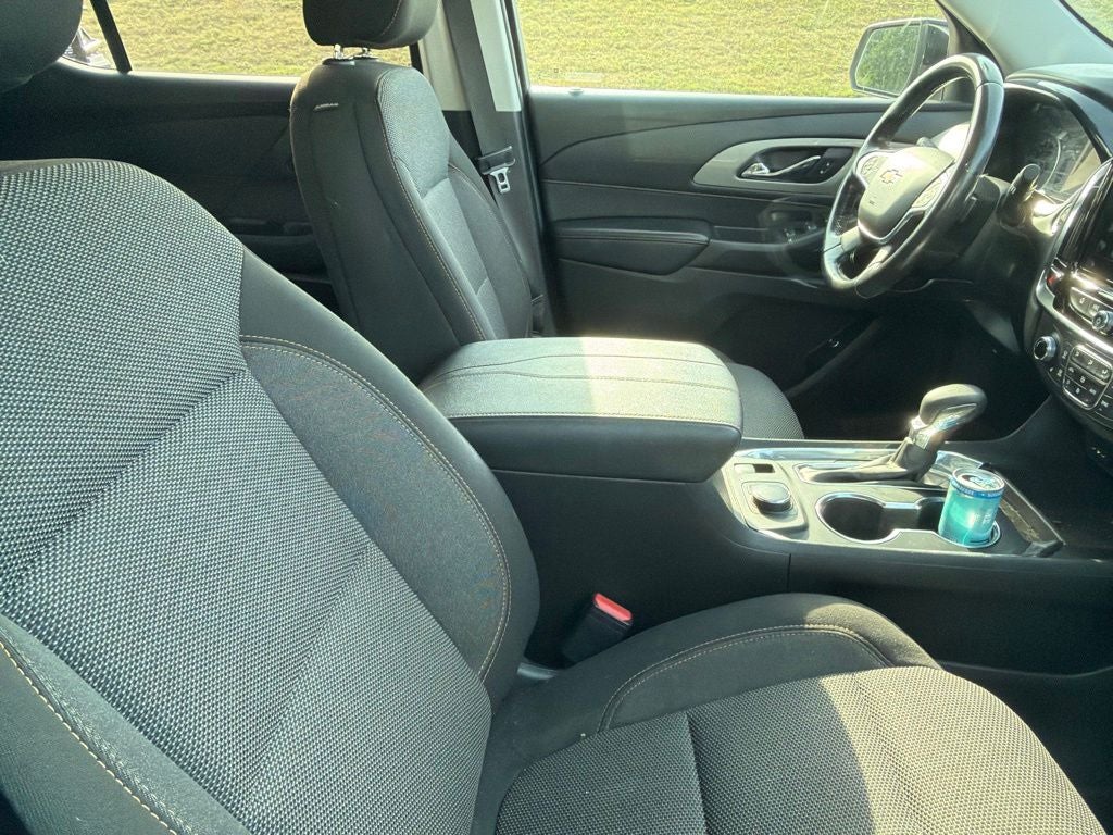 2021 Chevrolet Traverse FWD LT Cloth