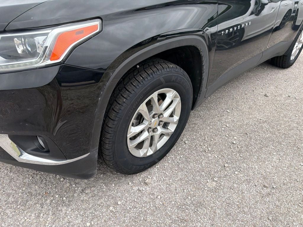 2020 Chevrolet Traverse FWD LT Cloth