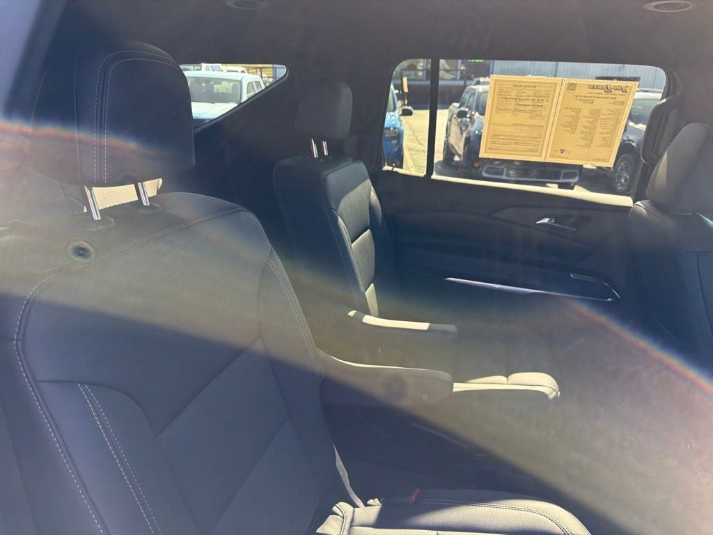 2024 Chevrolet Traverse AWD LT