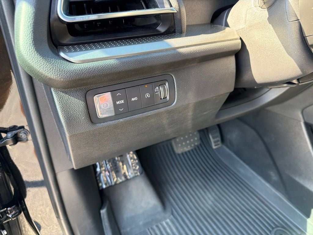 2024 Chevrolet Traverse AWD LT