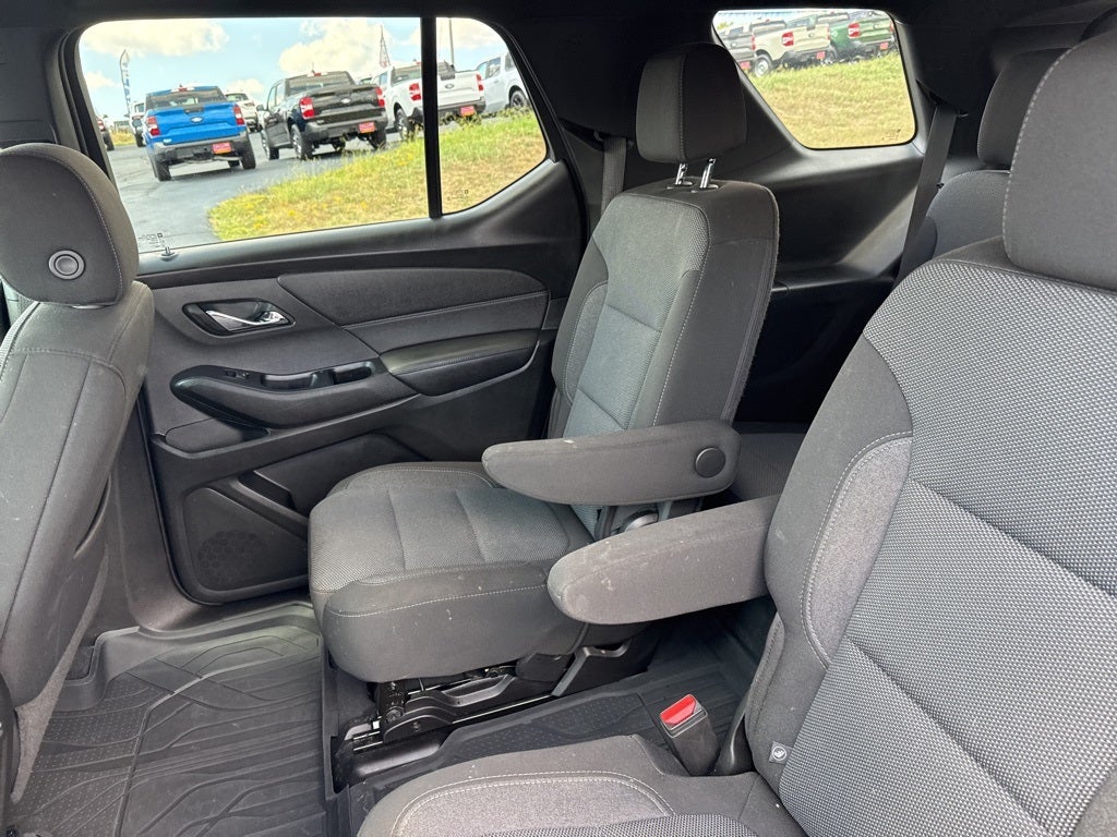 2022 Chevrolet Traverse AWD LT Cloth